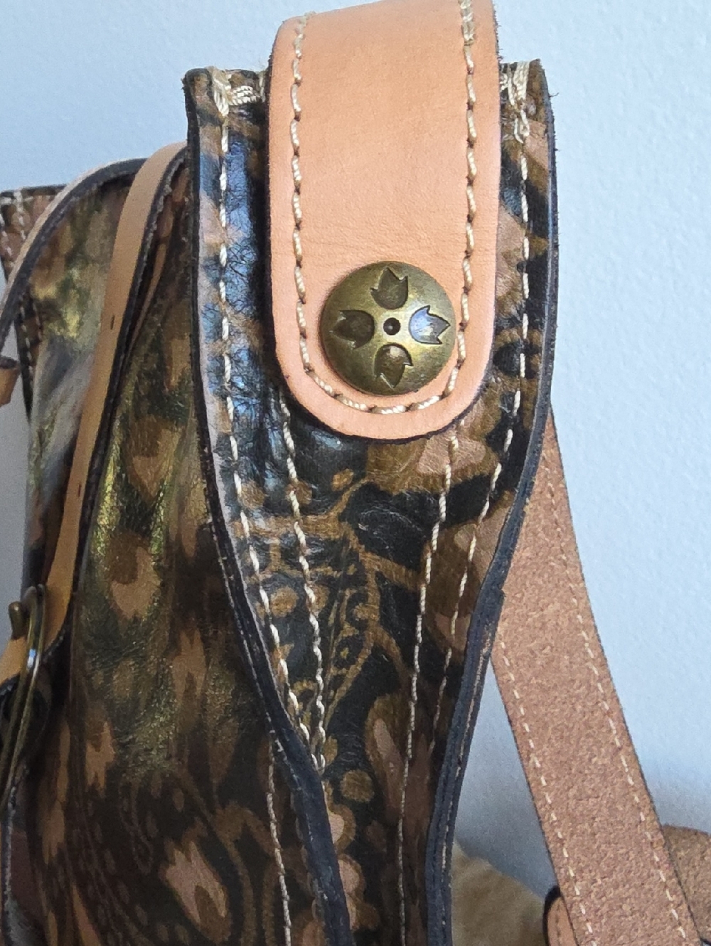 PATRICIA NASH NWOT Italian Folklore Tan Crossbody with Dust Bag - Picture 5 of 11
